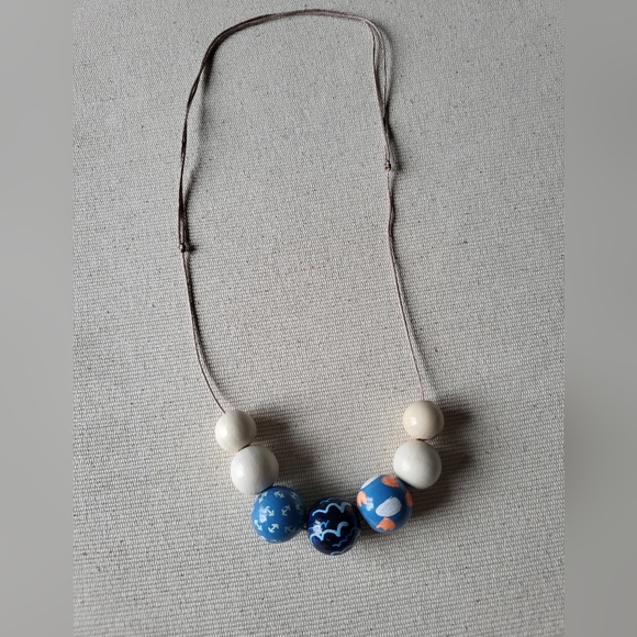 New handmade Necklace and earrings set - Picture 7 of 8